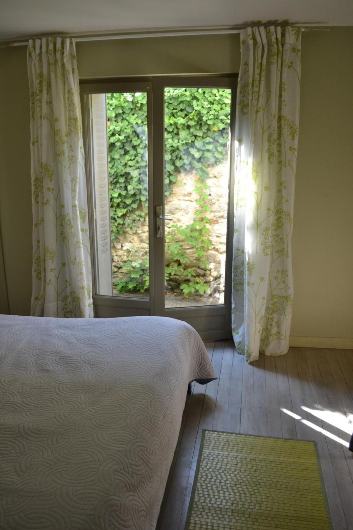 L'Escapade 3 Etoiles Champagne-sur-Seine Quarto foto